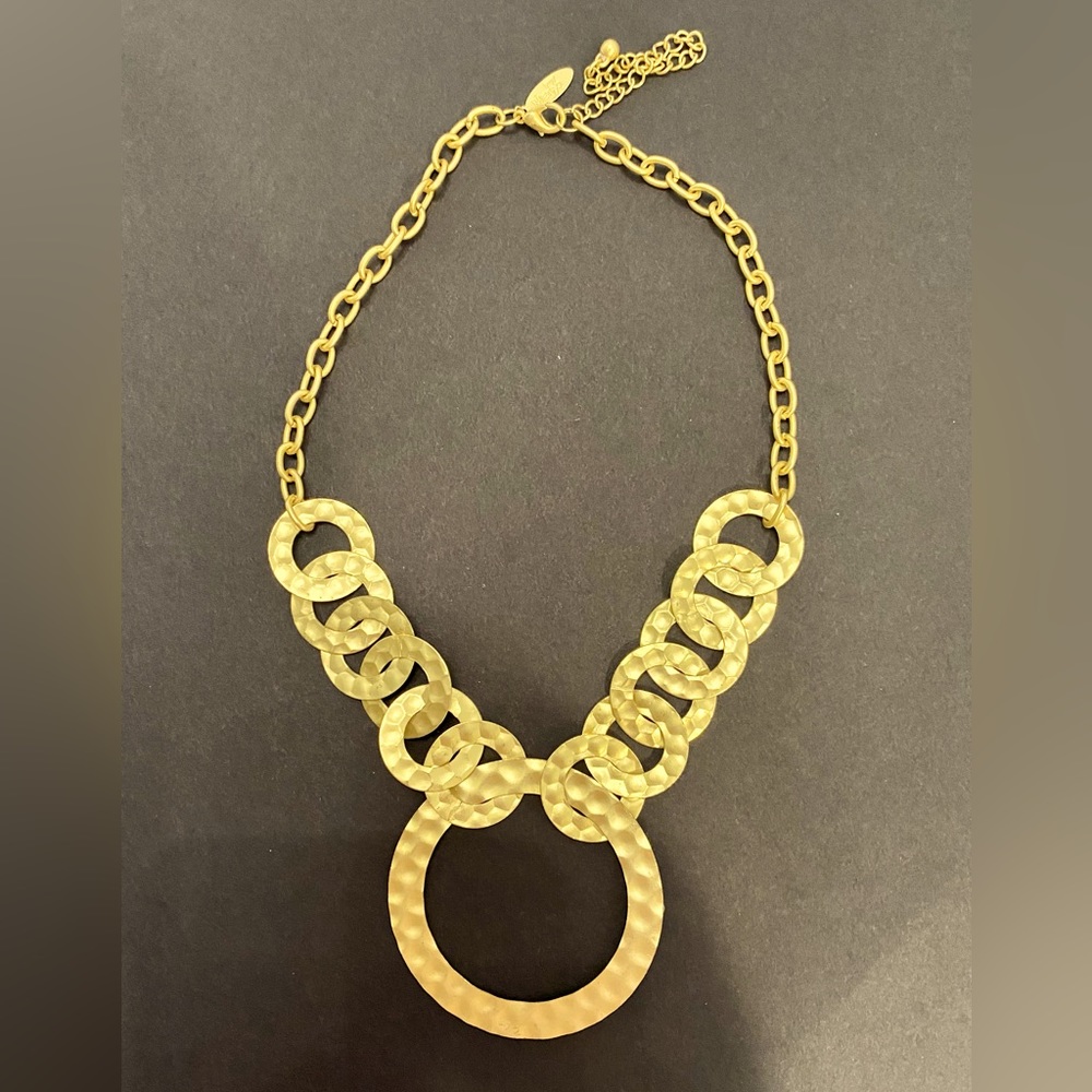 Metro 7 Hammered Circles Necklace